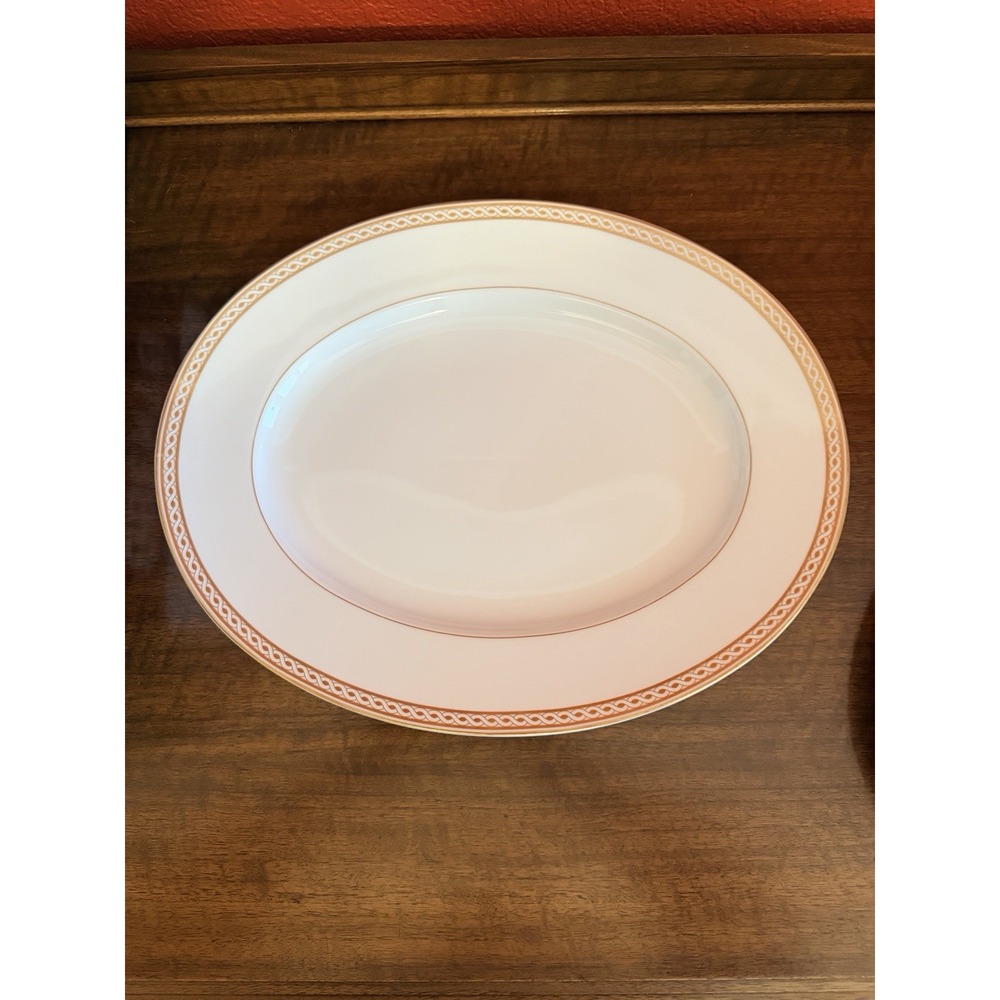 WEDGWOOD EMBASSY COLLECTION GRANVILLE LARGE 14" SERVING PLATTER